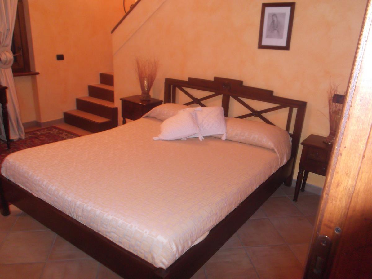Agriturismo Casal Grande Canepina Eksteriør billede