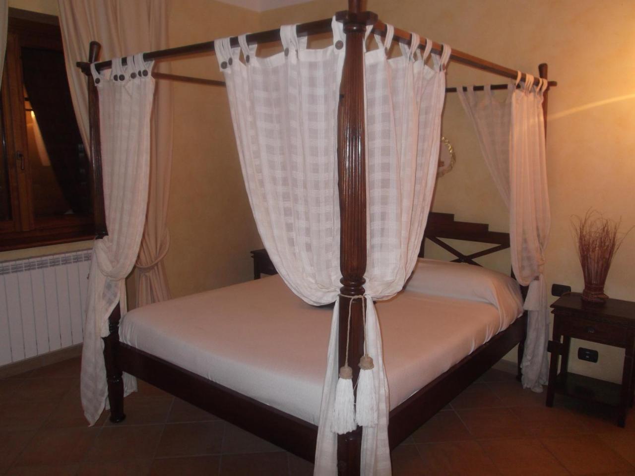 Agriturismo Casal Grande Canepina Eksteriør billede